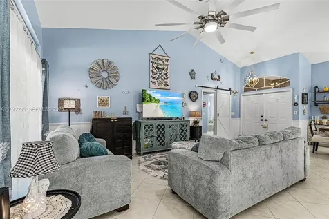 4841 SW 24th Place Cape Coral FL 33914