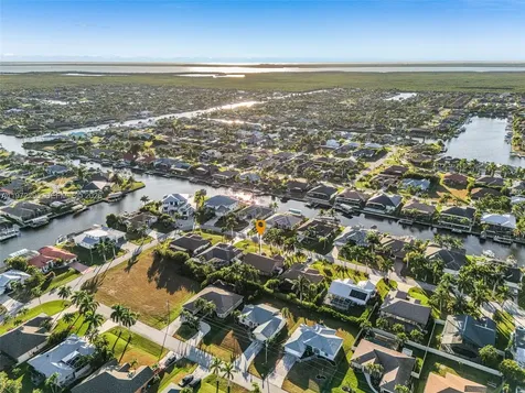 4841 SW 24th Place Cape Coral FL 33914