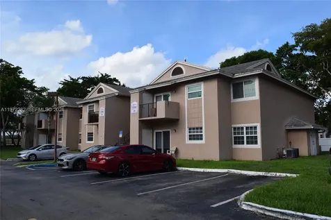 2391 NW 96th Terrace Pembroke Pines FL 33024
