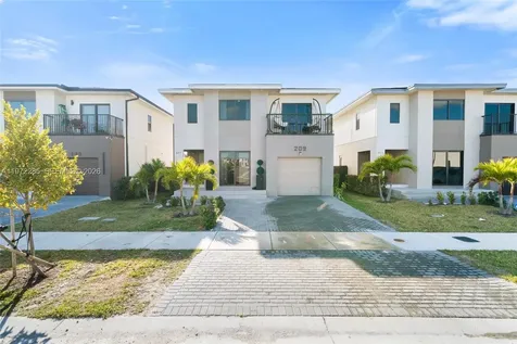 209 NW 13th Place Florida City FL 33034