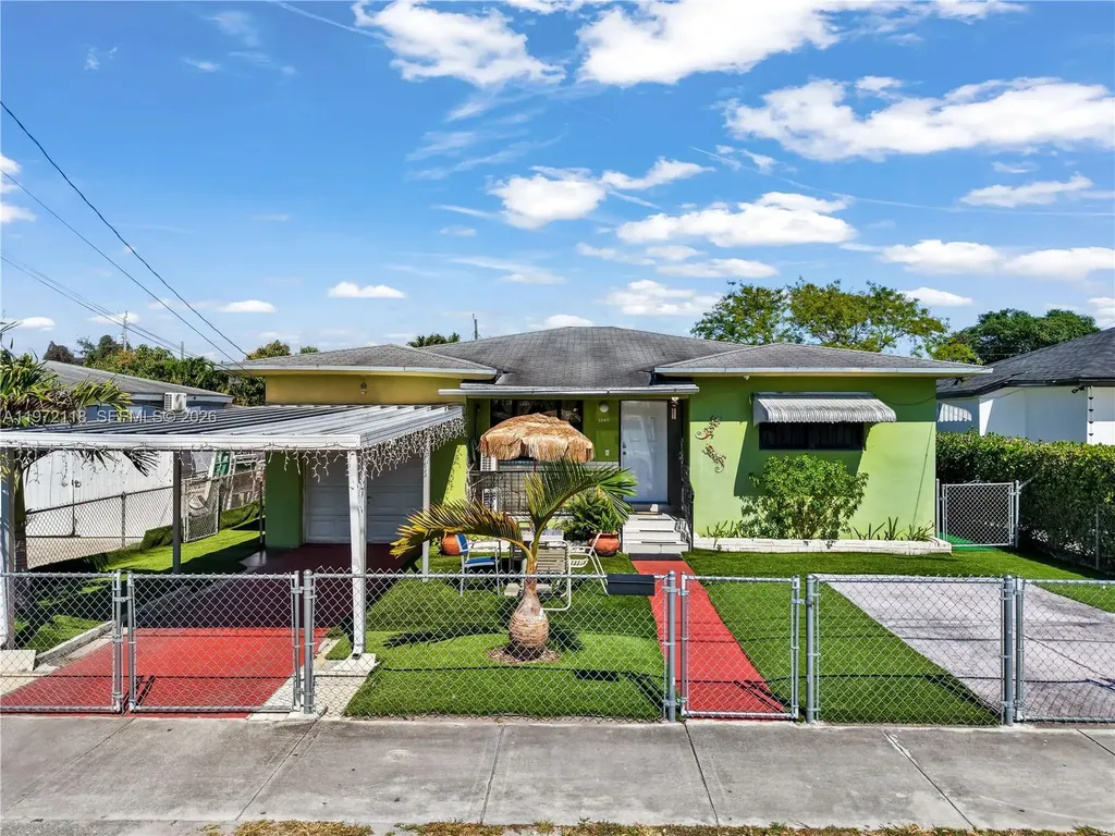 3049 NW 51st Street Miami FL 33142