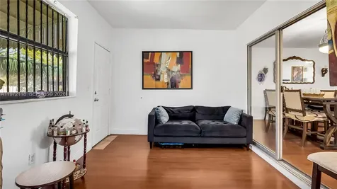 3049 NW 51st Street Miami FL 33142