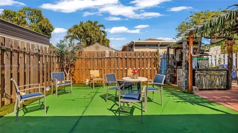 3049 NW 51st Street Miami FL 33142