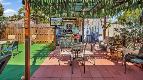 3049 NW 51st Street Miami FL 33142