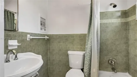 3049 NW 51st Street Miami FL 33142