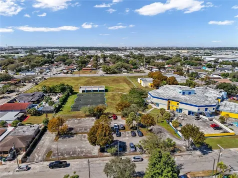 3049 NW 51st Street Miami FL 33142
