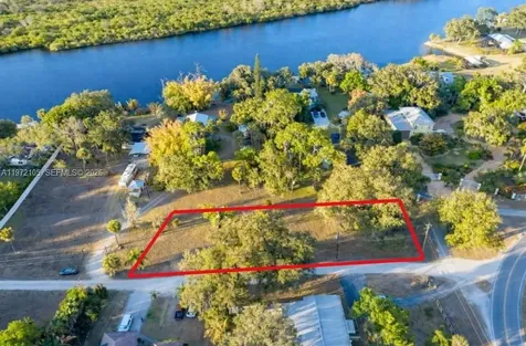 2014 Fort Denaud Road LaBelle FL 33935