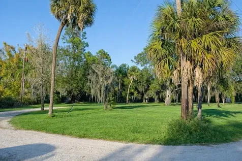 2014 Fort Denaud Road LaBelle FL 33935