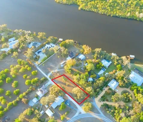 2014 Fort Denaud Road LaBelle FL 33935