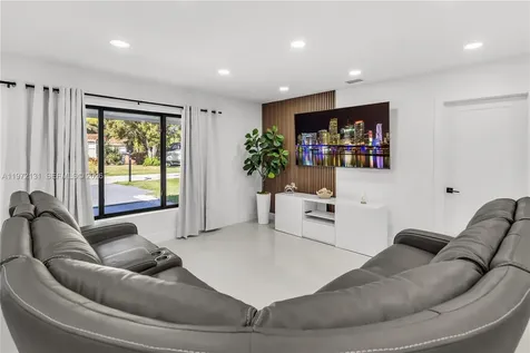 348 NE 117th Street Miami FL 33161