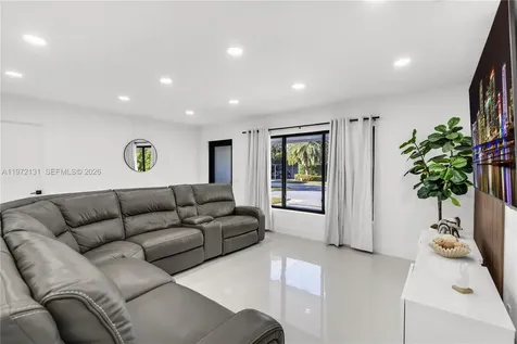 348 NE 117th Street Miami FL 33161