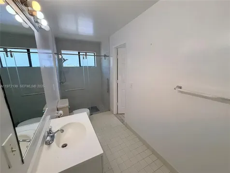 1818 Racquet Court North Lauderdale FL 33068