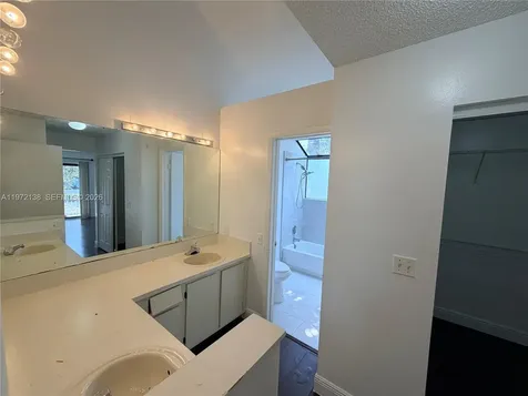 1818 Racquet Court North Lauderdale FL 33068
