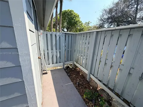 1818 Racquet Court North Lauderdale FL 33068