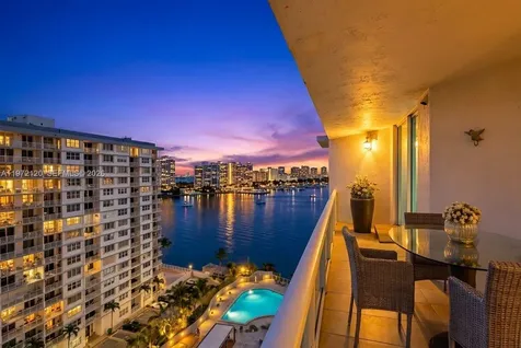 1881 79th St Causeway North Bay Village FL 33141