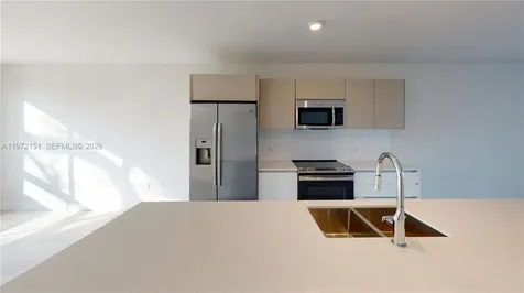 2555 NE 193rd Street Miami FL 33180