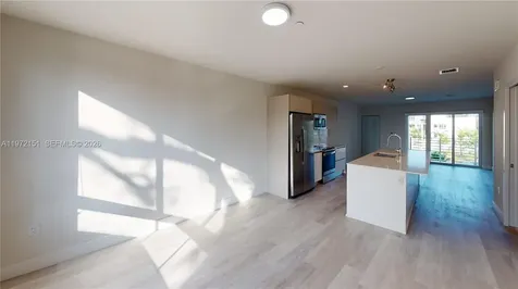 2555 NE 193rd Street Miami FL 33180