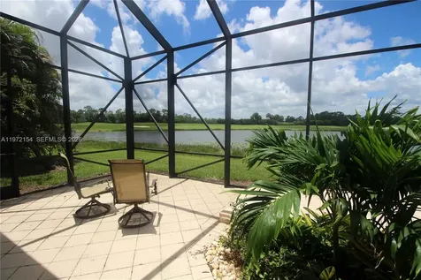 7635 Ironhorse Boulevard West Palm Beach FL 33412