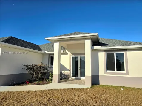 1219 Hibiscus Lehigh Acres FL 33972