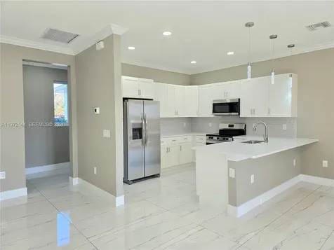 1219 Hibiscus Lehigh Acres FL 33972