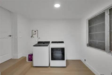 5111 SW 73rd Terrace Miami FL 33143