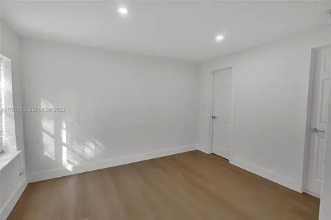 5111 SW 73rd Terrace Miami FL 33143