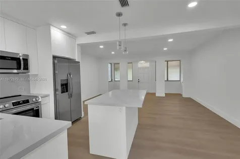 5111 SW 73rd Terrace Miami FL 33143