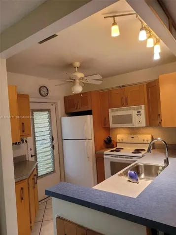 4801 NW 34th Street Lauderdale Lakes FL 33319