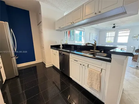 17145 N Bay Road Sunny Isles Beach FL 33160