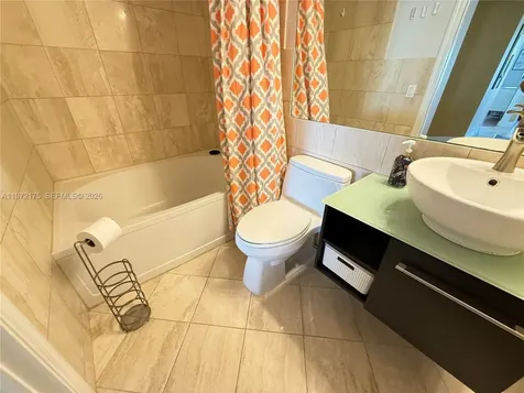17145 N Bay Road Sunny Isles Beach FL 33160