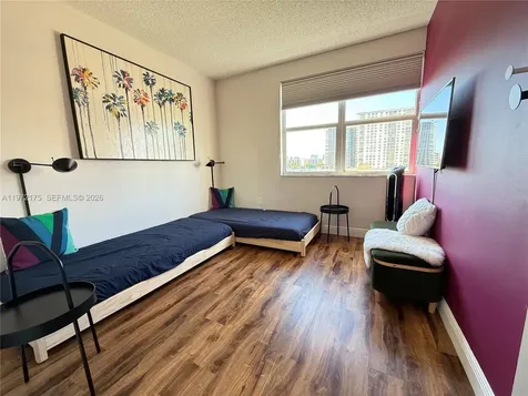 17145 N Bay Road Sunny Isles Beach FL 33160