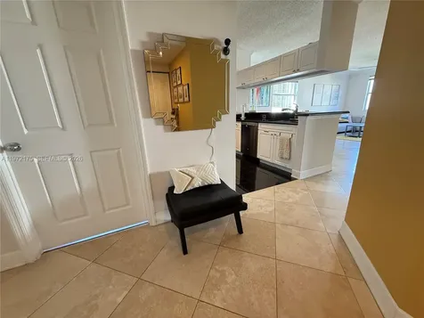 17145 N Bay Road Sunny Isles Beach FL 33160