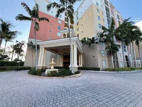 17145 N Bay Road Sunny Isles Beach FL 33160