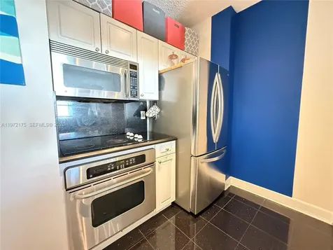 17145 N Bay Road Sunny Isles Beach FL 33160