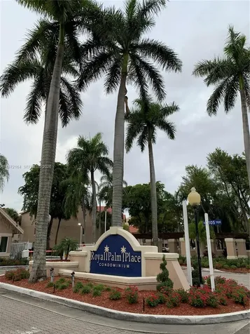 Miami FL 33196