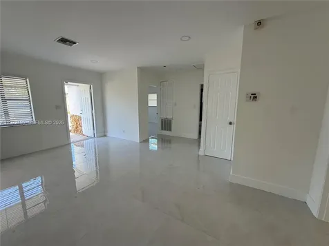 Hallandale Beach FL 33009