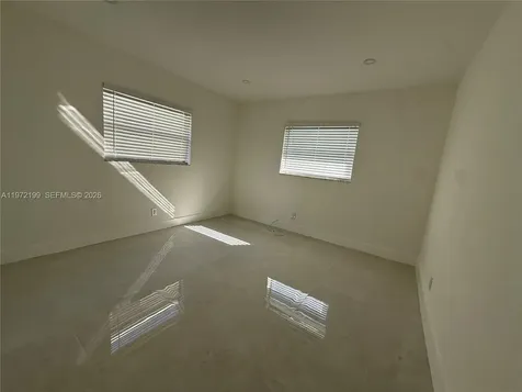 Hallandale Beach FL 33009