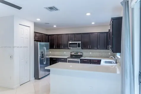 3993 S Allerdale Place Coconut Creek FL 33073