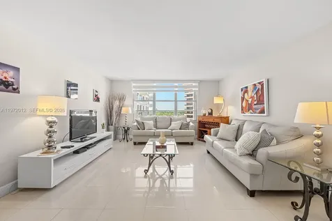 5161 Collins Avenue Miami Beach FL 33140
