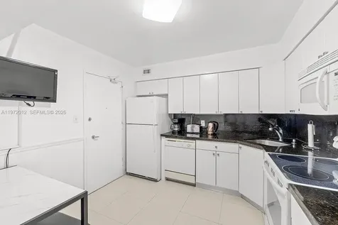 5161 Collins Avenue Miami Beach FL 33140