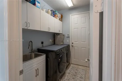 6918 SE Sleepy Hollow Lane Stuart FL 34997
