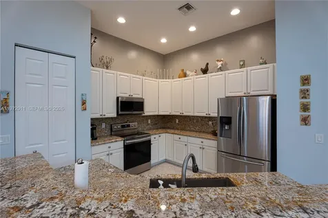 6918 SE Sleepy Hollow Lane Stuart FL 34997