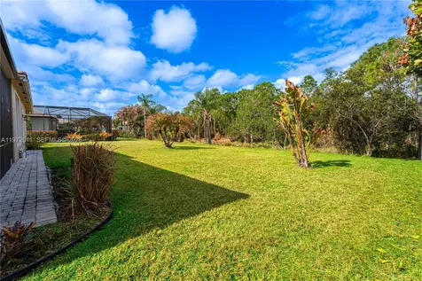 6918 SE Sleepy Hollow Lane Stuart FL 34997