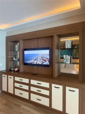 551 N Fort Lauderdale Beach Boulevard Fort Lauderdale FL 33304