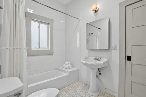 85 NE 46th Street Miami FL 33137