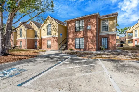 8613 Mallard Reserve Drive Tampa FL 33614