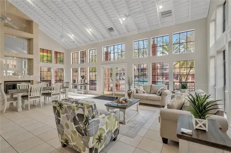 8613 Mallard Reserve Drive Tampa FL 33614