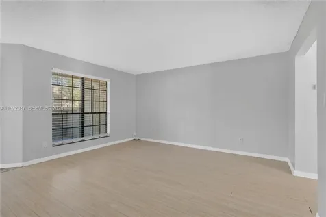 8613 Mallard Reserve Drive Tampa FL 33614