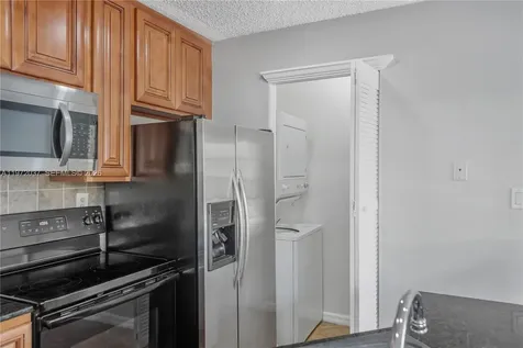 8613 Mallard Reserve Drive Tampa FL 33614