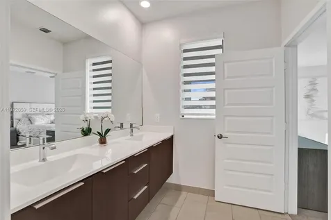 4771 NW 84th Avenue Doral FL 33166
